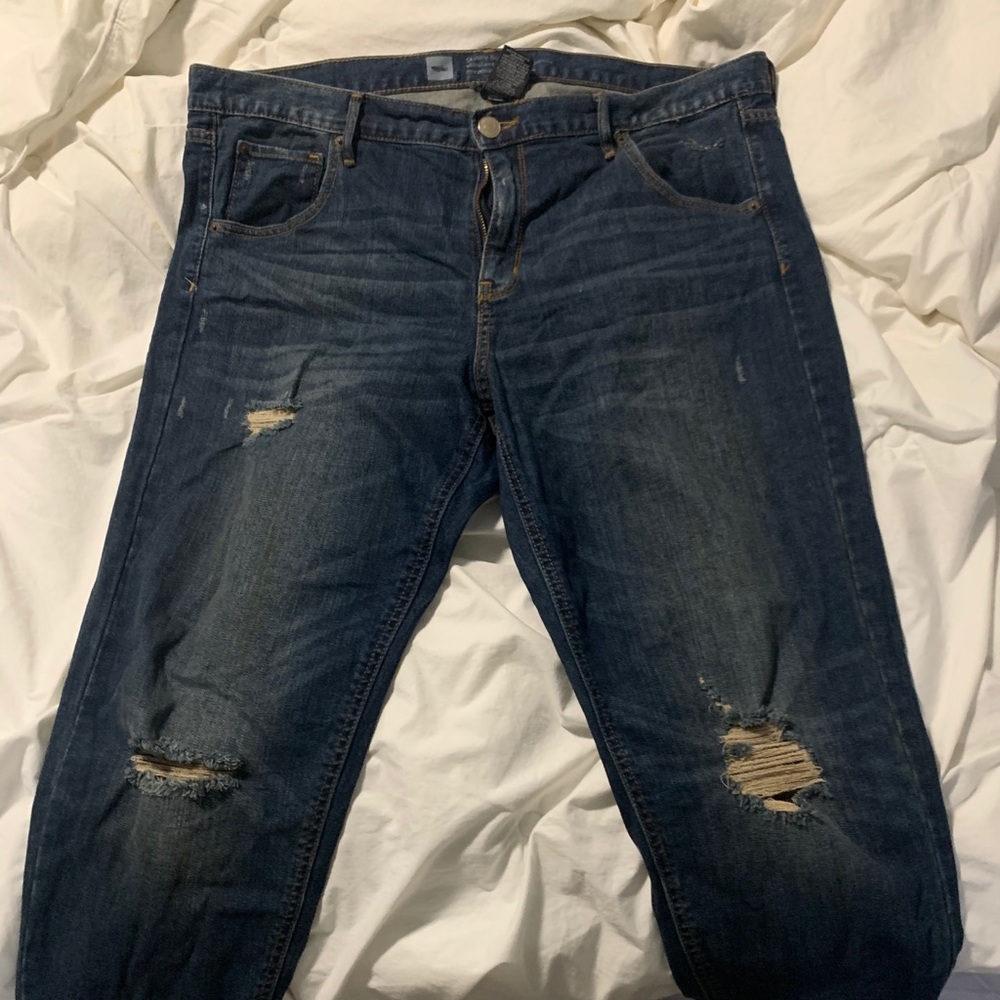 Mossimo Boyfriend Cut distressed jeans